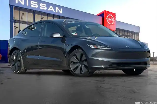 2024 Tesla Model 3 Base's photo