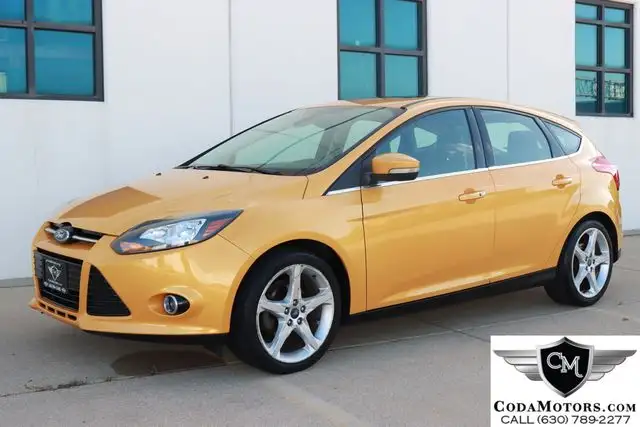 2012 Ford Focus 5 Door Hatch Titanium's photo