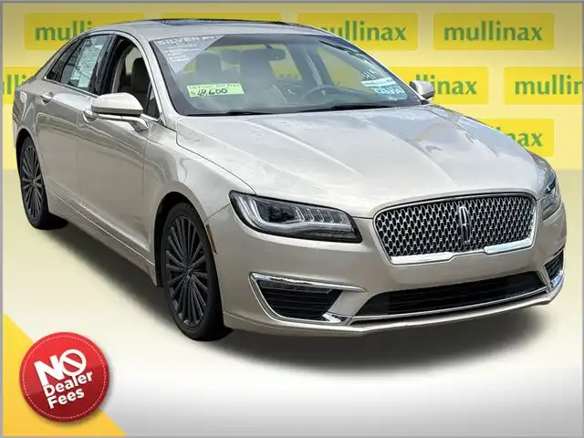 2017 Lincoln MKZ Reserve FWD's photo