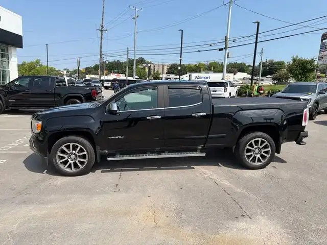 2019 GMC Canyon 4WD Denali Crew Cab Long Box's photo