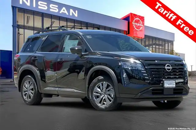 2026 Nissan Pathfinder SV 2WD's photo