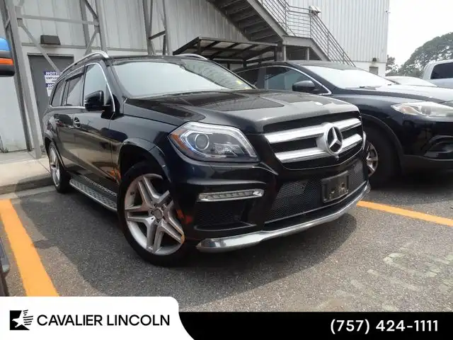 2015 Mercedes-Benz GL-Class GL550's photo