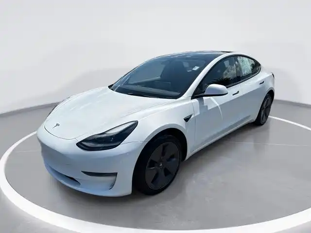 2023 Tesla Model 3 Base's photo