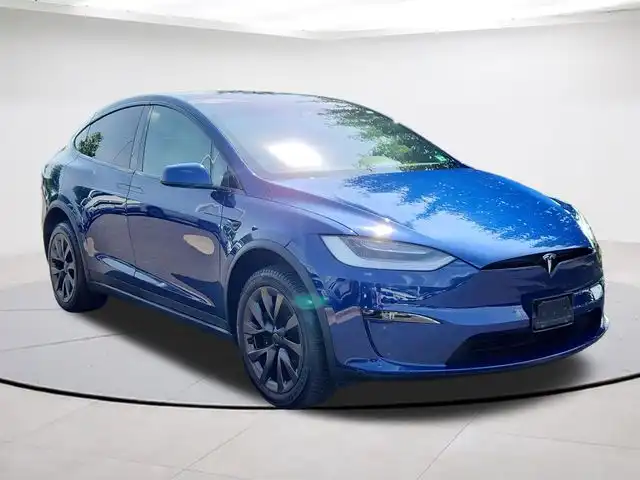 2022 Tesla Model X Plaid's photo