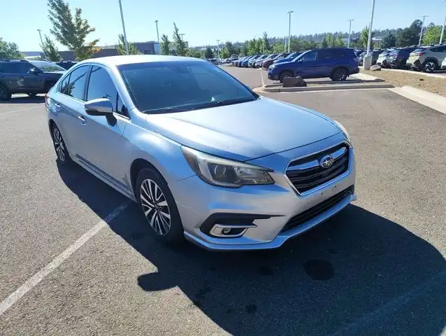2018 Subaru Legacy 2.5i Premium's photo