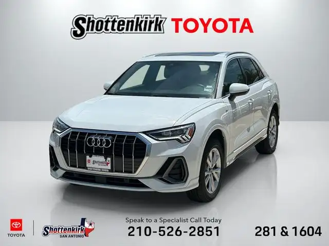 2024 Audi Q3 45 TFSI S Line Premium quattro's photo