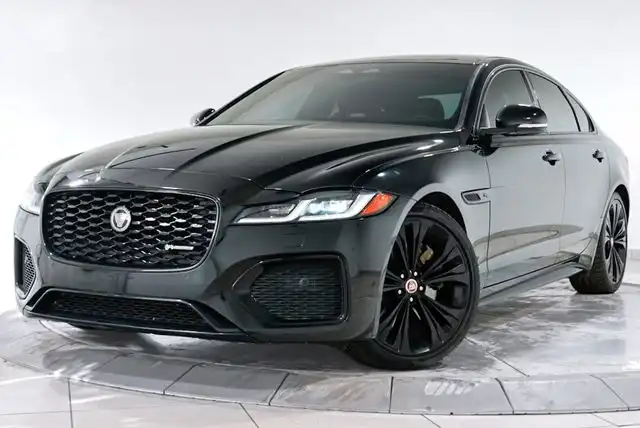 2022 Jaguar XF P300 R-Dynamic SE's photo