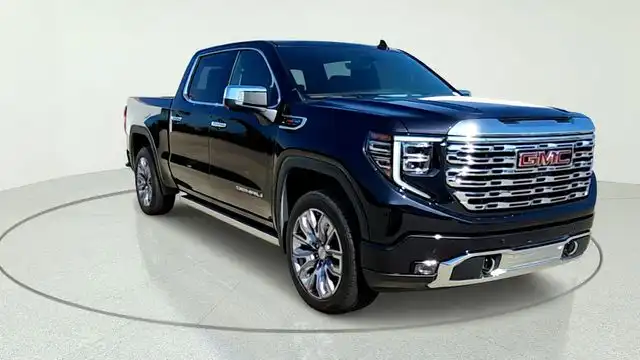 2025 GMC Sierra 4WD Crew Cab Short Box Denali's photo