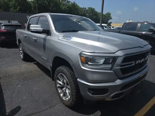 2019 RAM 1500 Big Horn/Lone Star 4x4 Crew Cab 5'7's photo