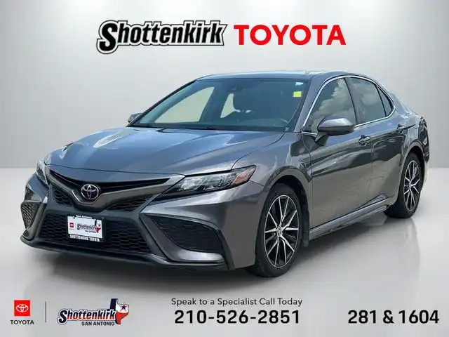 2021 Toyota Camry 2.5 Auto SE's photo