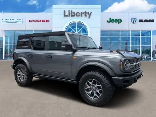 2023 Ford Bronco Badlands 4x4's photo