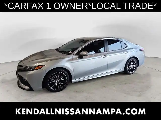 2023 Toyota Camry SE AWD's photo