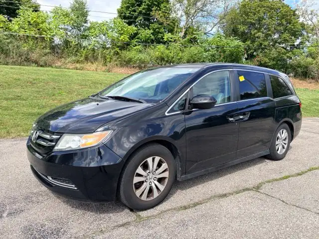 2015 Honda Odyssey EX-L's photo