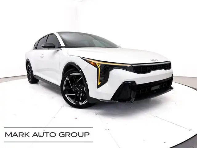 2025 Kia K4 GT-Line AT's photo