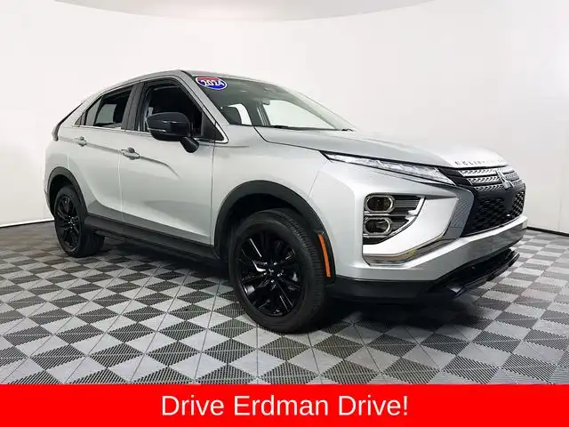 2024 Mitsubishi Eclipse Cross LE S-AWC's photo