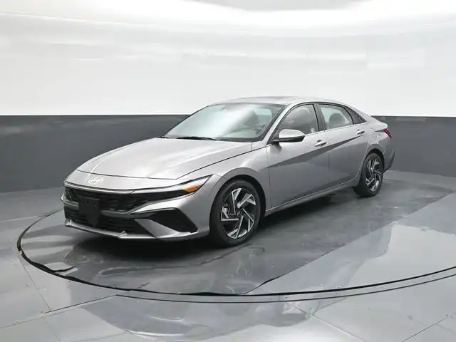 2025 Hyundai Elantra 2.0 SEL Convenience IVT's photo