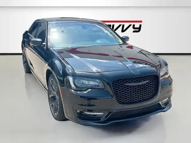 2022 Chrysler 300 Touring L's photo