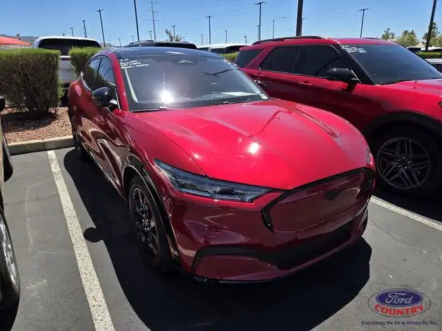 2023 Ford Mustang-Mach-e Premium's photo