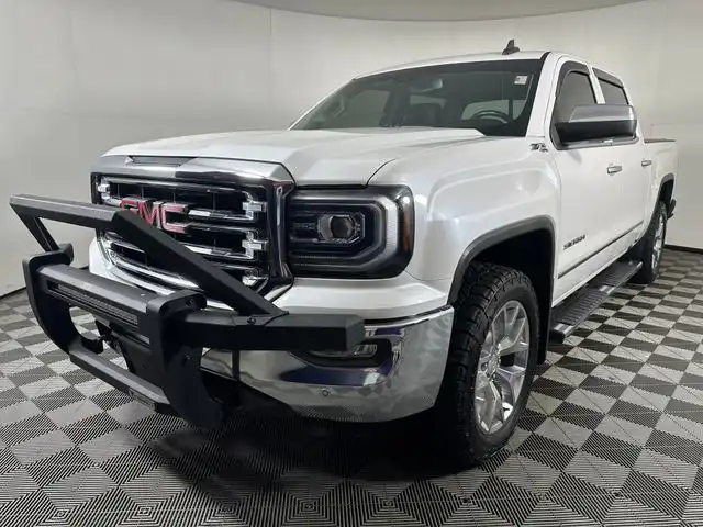 2018 GMC Sierra SLT 4WD Crew Cab Short Box's photo