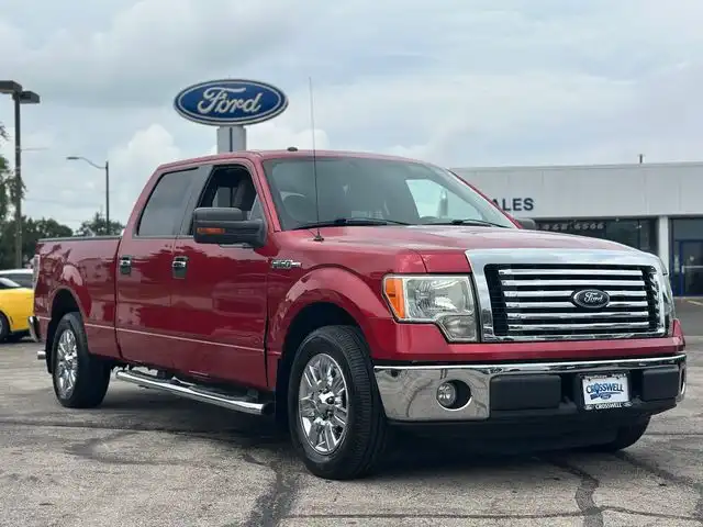 2010 Ford F-150 XLT SuperCrew 145 in's photo
