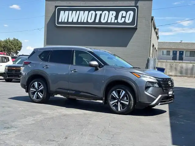 2024 Nissan Rogue SL AWD's photo