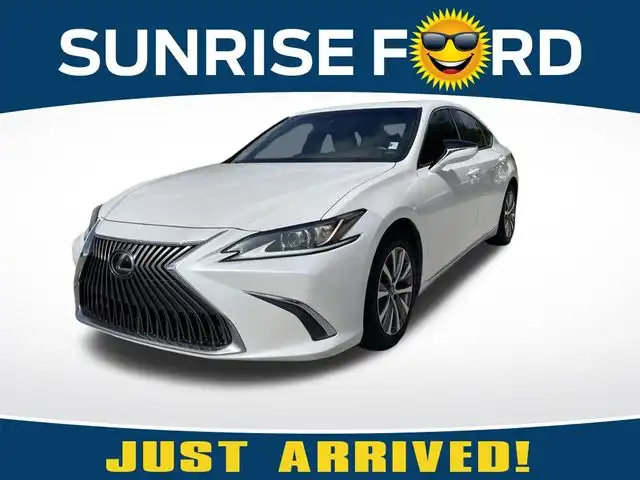 2021 Lexus ES 350 350's photo