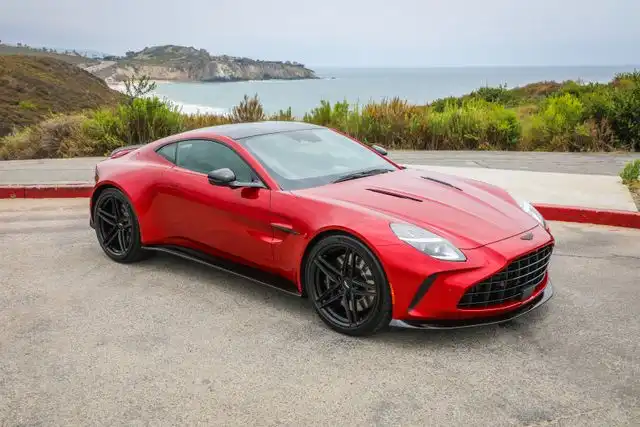 2026 Aston Martin Vantage 4.0 V8's photo
