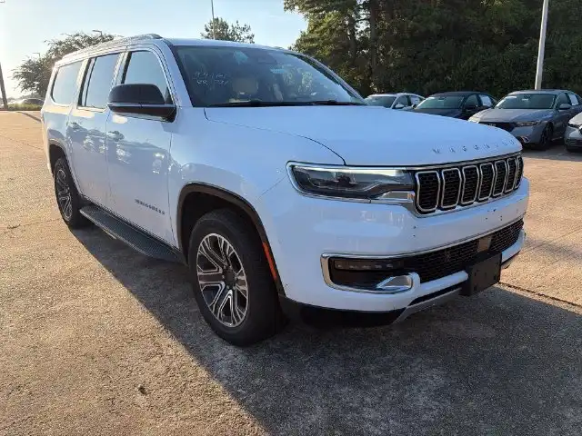 2024 Jeep Wagoneer L Series II RWD's photo