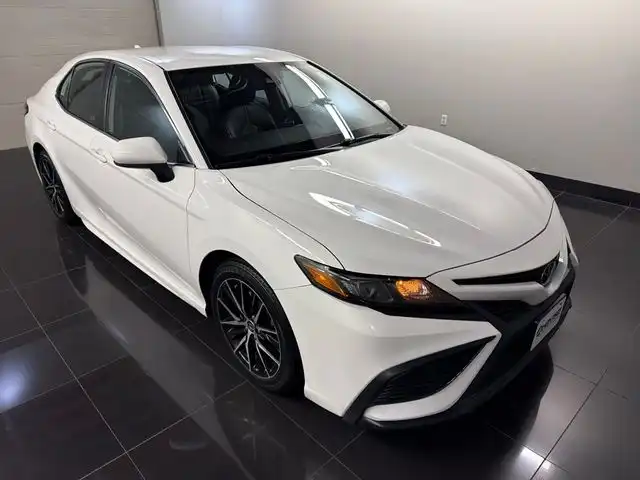 2021 Toyota Camry 2.5 Auto SE's photo