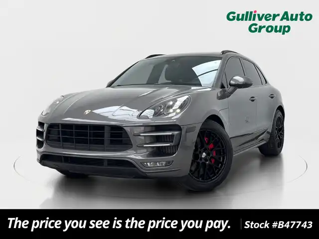 2015 Porsche Macan Turbo's photo