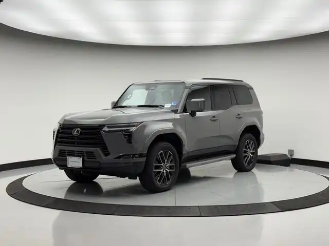2026 Lexus GX 460 550 Premium+'s photo
