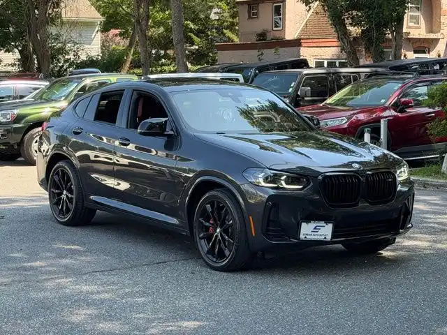 2024 BMW X4 M40i's photo