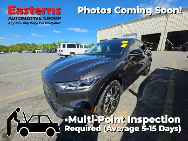 2022 Ford Mustang-Mach-e Premium's photo