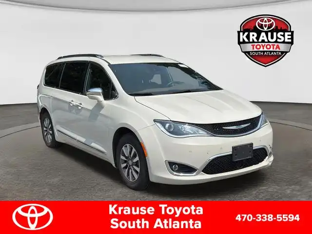 2020 Chrysler Pacifica Hybrid Limited's photo