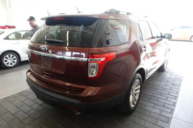 2015 Ford Explorer XLT's photo