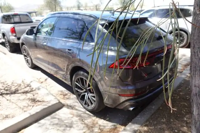 2021 Audi SQ8 Prestige's photo