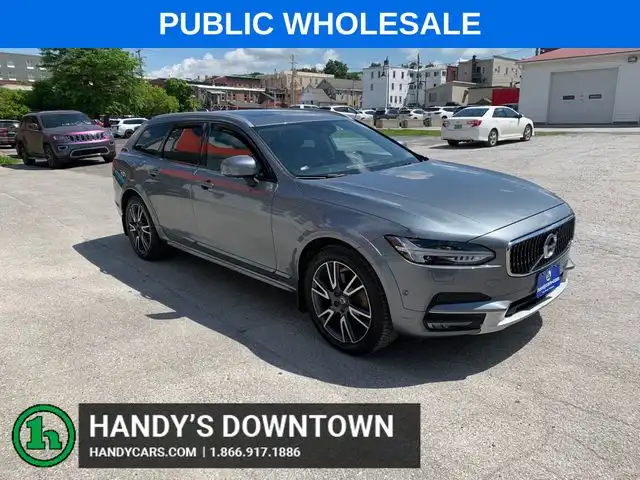 2018 Volvo V90 Cross Country's photo