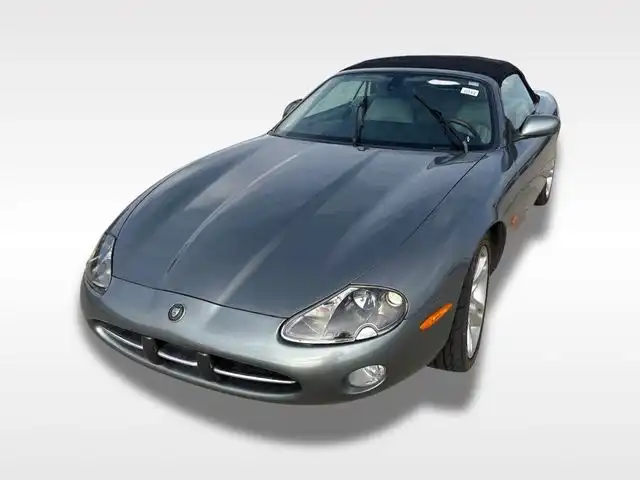 2004 Jaguar XK XK8's photo