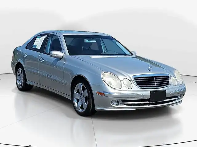 2005 Mercedes-Benz E-Class E320's photo