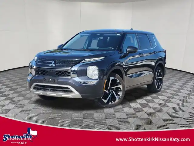 2024 Mitsubishi Outlander SE 2WD's photo