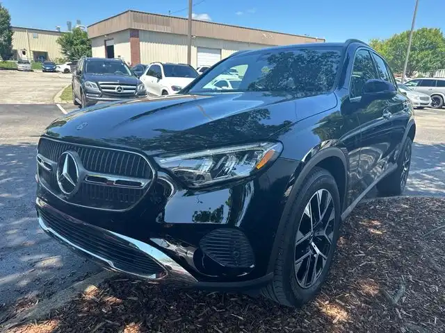 2025 Mercedes-Benz GLC GLC 350e 4MATIC's photo