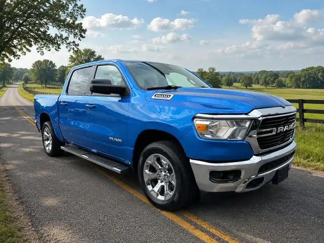 2021 RAM 1500 Big Horn/Lone Star 4x4 Crew Cab 5'7's photo