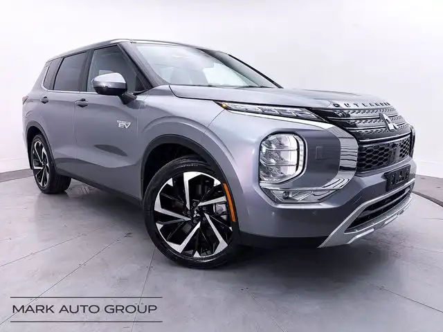 2023 Mitsubishi Outlander Plug-in Hybrid SE S-AWC's photo