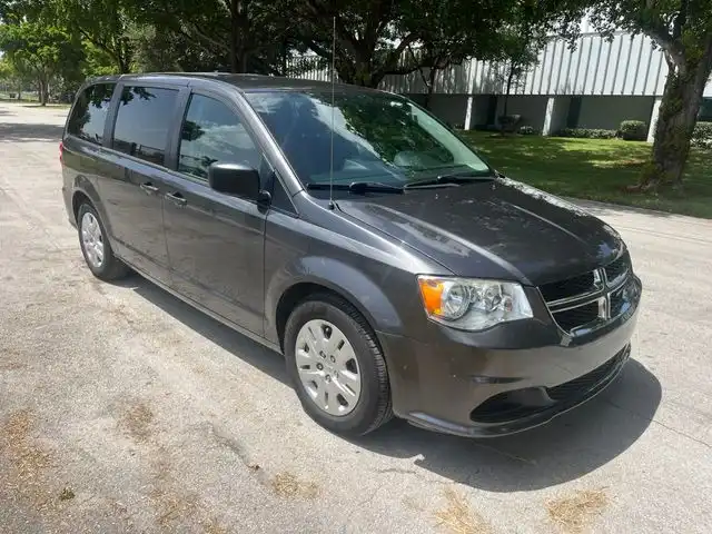 2018 Dodge Grand Caravan SE's photo