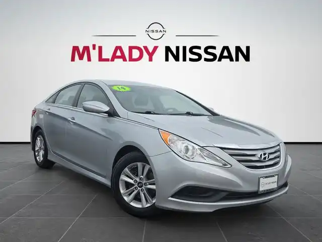 2014 Hyundai Sonata I4 GLS A T's photo