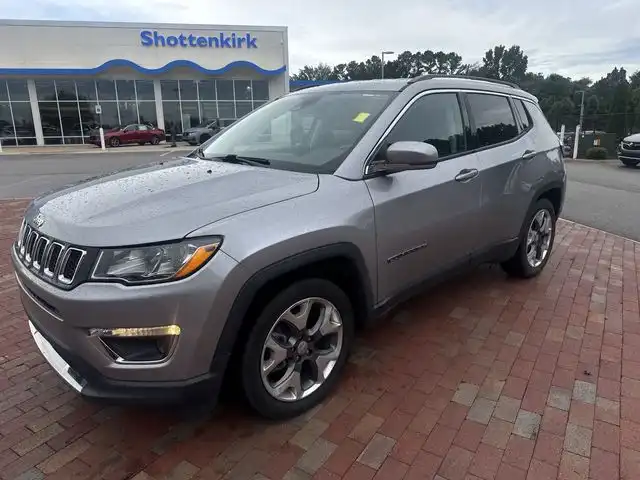 2021 Jeep Compass Limited's photo