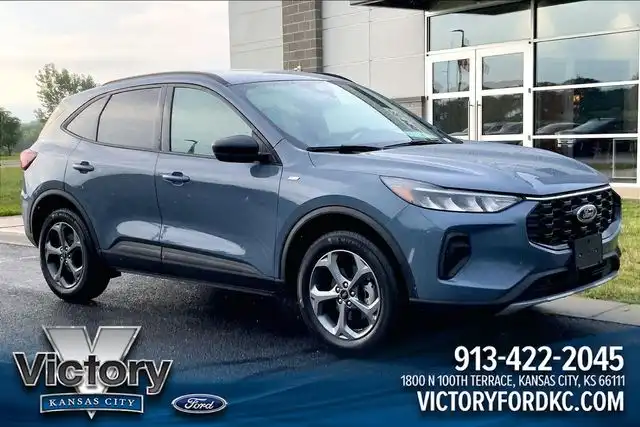 2025 Ford Escape ST-Line AWD's photo