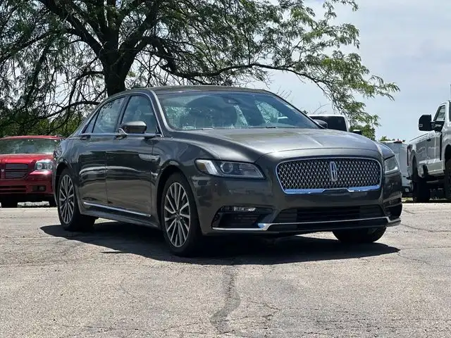 2020 Lincoln Continental AWD's photo