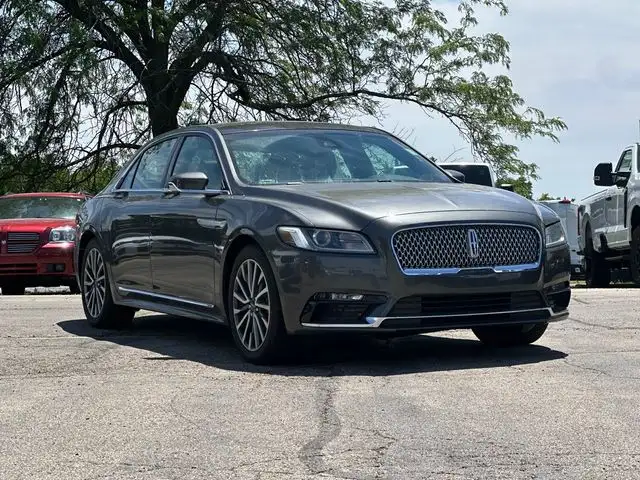 2020 Lincoln Continental AWD's photo