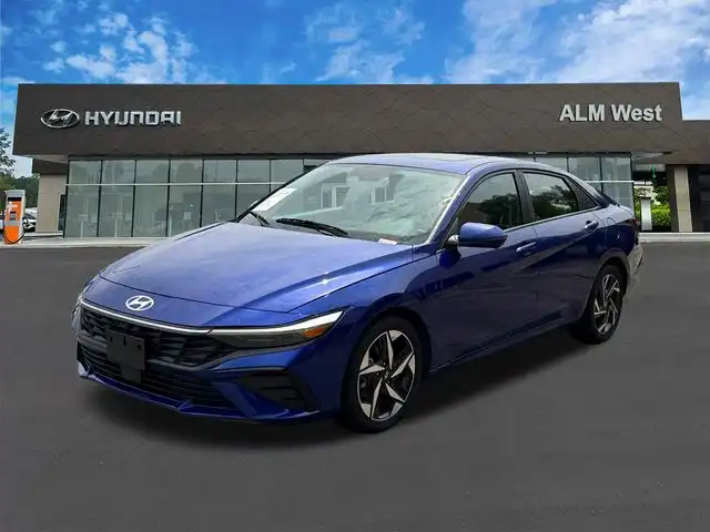 2024 Hyundai Elantra 2.0 Limited IVT's photo